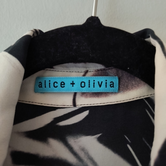 Alice + Olivia cream black silk button down blouse size S - Picture 2 of 3